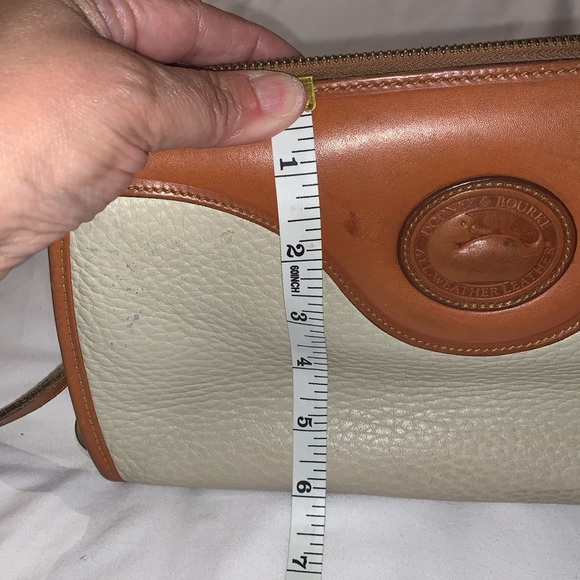 Vintage Gently Loved Dooney & Bourke All Weather Pebbled Leather Crossbody - Picture 11 of 12